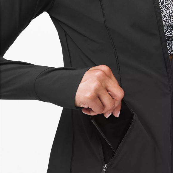 Lululemon - Picture 7 of 9